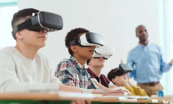 Amazing Educational Journey With Virtual Reality - DroidMen